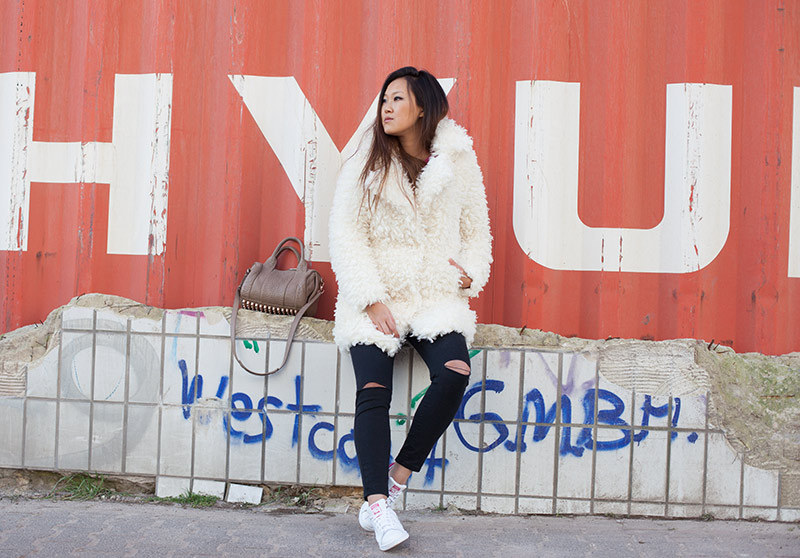 Alexander_Wang_Adidas_Stan_Smith_Pink_Edited_Fluffy_Coat_River_island_High_Waist_Jeans_Destroyed_B2-001