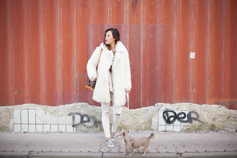 Louis_Vuitton_Noe_Fluffy_Edited_Coat_Topshop_White_Destroyed_Moto_Jeans_Snakeprint_Slip_On_B2-001